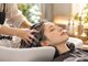 オシャマヘアー マチニワ店の写真/【超人気の秘密は、ヘッドスパニストの「１４の手技」】頭から足先まで血行を改善し全身をリフレッシュ。
