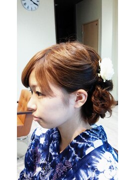 レーヴ ヘアー シエル(Reve hair ciel) ねじりツイスト＆編み込みサイドアップ