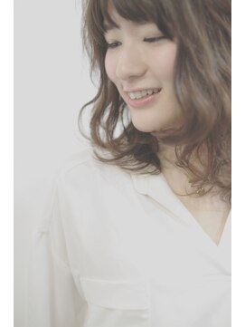 ツリー(Tree. Hair & Spa) 透明感♪ゆるふわウェーブ