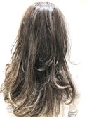 20代30代★暗髪でも透明感♪アッシュカラー×毛先カール