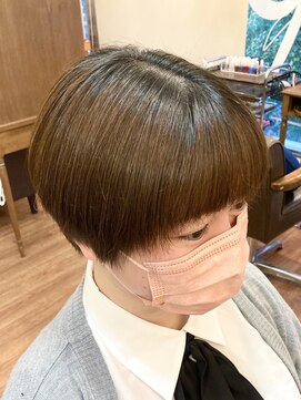 ヘアーアンドネイル ピーファイブ(hair&nail P five) ☆シンプルマッシュショート☆