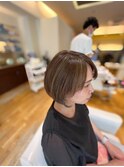 白髪をオシャレに楽しむカラー