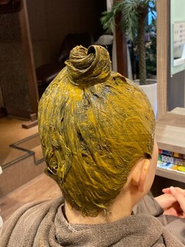 ナトゥーラ 豊田駅前店(Natura)の写真/髪や頭皮に優しい100％オーガニックヘナを扱っています