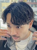 ウェイビーエフティフィフス 横浜西口(WAVEY ft.fifth)&nbsp;波巻きパーマメンズマッシュツイストスパイラルパーマ横浜西口