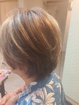 スカイ(SKy) 白髪ぼかしハイライトカラー