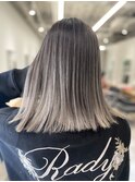 バレイヤージュとスタイリング楽ちん切りっぱなしボブ