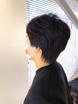 セン バイ エント(sen by emt) 暗髪ショートスタイル