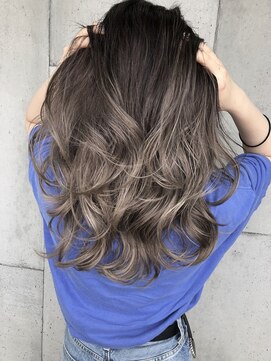 ルモア(RUMOR) Rumor×バレイヤージュカラー【ラベージュミディ】