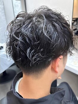 ボヌール 草加店(Bonheur)の写真/【草加駅徒歩3分】20時まで営業☆トレンドを取り入れたON/OFFキマるヘアスタイルはお任せ!