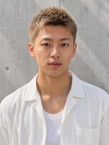キュー(Cue_) クロップフェード坊主ツーブロック刈り上げアップバング