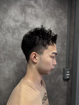スピン 本八幡(SPIN) MEN’S HAIR/サーフカール/刈り上げセンターパート/本八幡