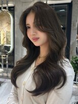 シティ オモテサンドウ(CITY omotesando)&nbsp;オリーブグレージュ 韓国レイヤー 顔周りカット