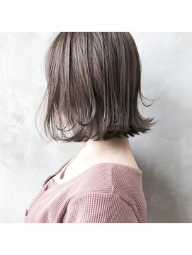 ギークス(GEEKS) 【GEEKS渋谷】シアーベージュ/外羽ボブ/イルミナ/20代30代/小顔