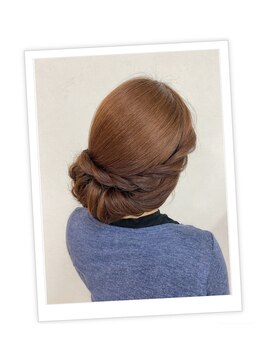 フラワー(FLOWER) 【FLOWER】和装もOK◆きれいめシニヨン