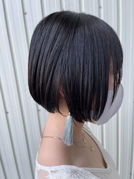 バルス(BLS) 前下がりショートボブ【藤枝/髪質改善/デザインカラー】