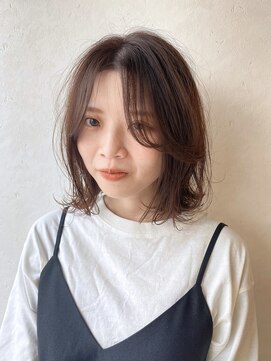 リアン(Lien) 切りっぱなしボブ/外ハネ/MARINA