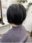 ショートボブ