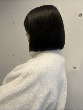 アオ(ao.) 切りっぱなしボブ/地毛風カラー/美髪