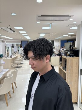 ケンジ 平塚ラスカ店(KENJE) 波巻きスパイラルセンターパート/メンズパーマ/平塚メンズパーマ