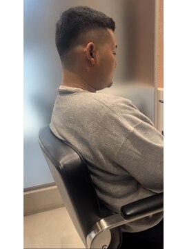 リム(L.e'.m) フェードカット