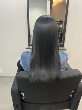 アルス(ALUZ) 暗め艶髪