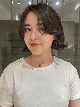 ビュートリアム 南青山(BEAUTRIUM) 外はねボブ カーテンバング 長め前髪 フェイスレイヤー 表参道