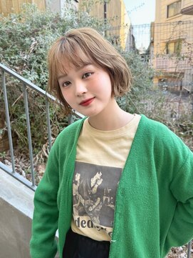 テイ(tei) ボブ/切りっぱなしボブ/ベージュカラー/ブリーチ＆ダブルカラー