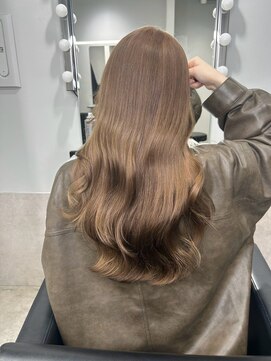 ジゼル 梅田(GiseL) セミロングミルクティーブラウン髪質改善トリートメントベージュ