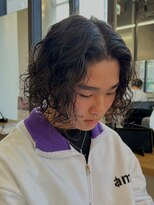 センターパート波巻きパーマスパイラルパーマツイストスパイラル