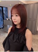 レイヤーカット×ピンクレッド