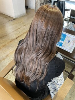 顔周りのカットで毎日が変わる☆ミディアム・ロングを美しく整えるao hairのこだわりカットを今こそ体験♪