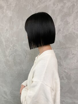 ウシワカマルイースト(ushiwakamaru East) 切りっぱなしボブ