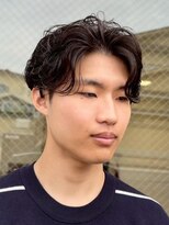 アントバイフィフス 秋田(unt by fifth)&nbsp;秋田駅メンズカットメンズパーマフェザーパーマセンターパート