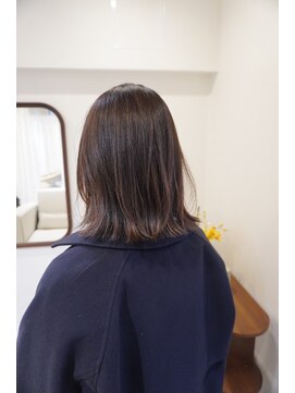 リオレ(Liore') 外はねミディ