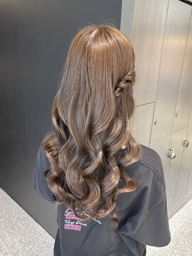 サヴォア(Savoir) 推し活にも◎ふわふわハーフツイン