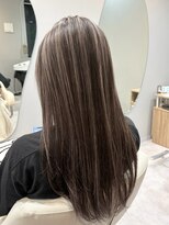 リヴナ(Livna)&nbsp;ブラウンとベージュのハイライト◎