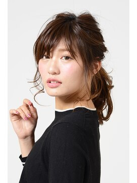 アース 上野店(HAIR&MAKE EARTH) こなれ感たっぷり！トレンドポニーアレンジ【EARTH上野】
