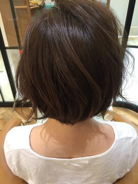 ロンド ブランシュ 錦糸町北口(Lond blanche) オシャレショートボブのカーキカラー☆担当 副店長 川上功介