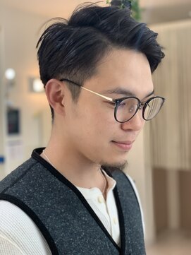 ラッシュグラス(Rush grass) 2ブロックフェードカット