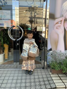 ヘアースタジオエル 七五三　男の子5歳　袴着付け