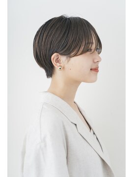 ガーデン オオタカノモリ(garden otakanomori) 暗髪×束感ショート×小顔矯正立体カット×シースルーバング
