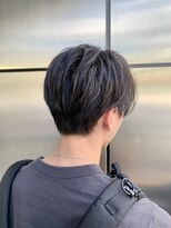 ジラ ヘアアンドメイク(girra HAIR&MAKE) 韓国風/メンズハイライト/前下がりセンターパート