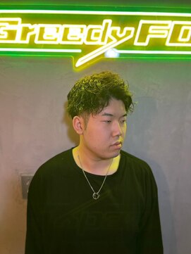 グリーディーフォックス 代々木(Greedy FOX) 束感/コンマヘア/アップバング/ツーブロックマッシュ/フェード