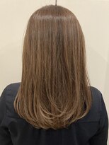 フィアート ヘアドレッシング サロン(Fiato Hairdressing Salon)&nbsp;白髪を生かしたハイライトカラー