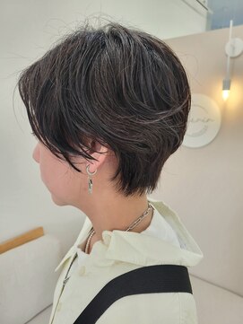 ゲリールエノミヤ(guerir enomiya) 【guerir enomiya】ハンサムショート×ニュアンスパーマ