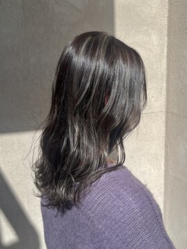 インフィニティー infinity HAIR SPACE BLOOM ホワイトグレーハイライト