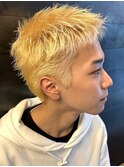 ブリーチカラー スパイキーショート アップバング ハイトーン
