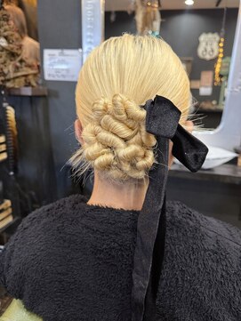 ミュー(m) ヘアアレンジ/カチモリヘア