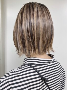 モリオフロムロンドン 原宿本店(morio from London) 【morio原宿】切りっぱなしボブ　ハイライトカラー