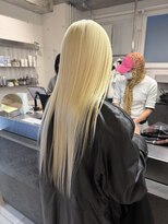 ダブ アオヤマ(DaB AOYAMA)&nbsp;抜きっぱなしブリーチカラーブロンドヘア2ブリーチカラー